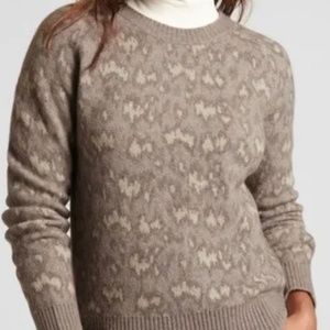 Athleta Hawthorn sweater Small